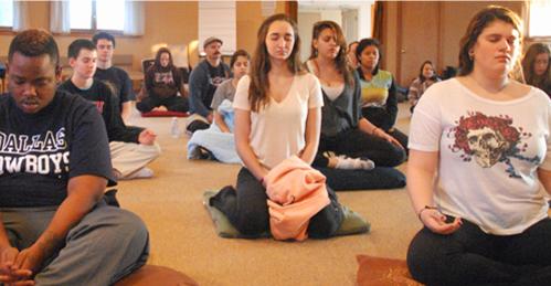 teens-meditating-1