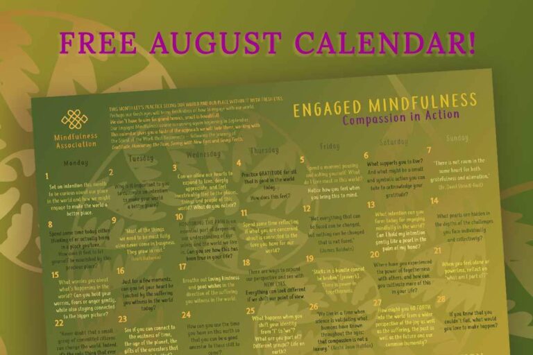FREE-AUGUST-CALENDAR-2